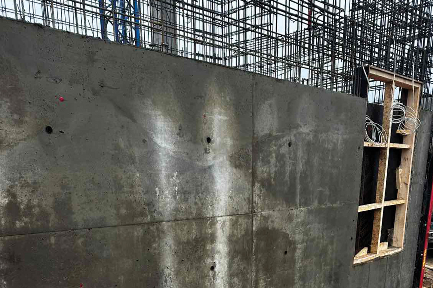 Монолитные стены Монолитные стены